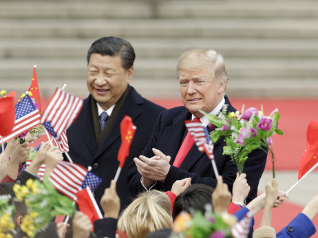 Trump uvodi dodatne carine Kini i tehnološke restrikcije