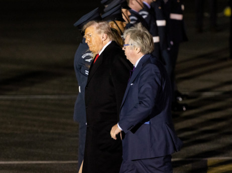 Trump stigao u Veliku Britaniju sa mnoštvom obećanja od Microsofta i Open AI