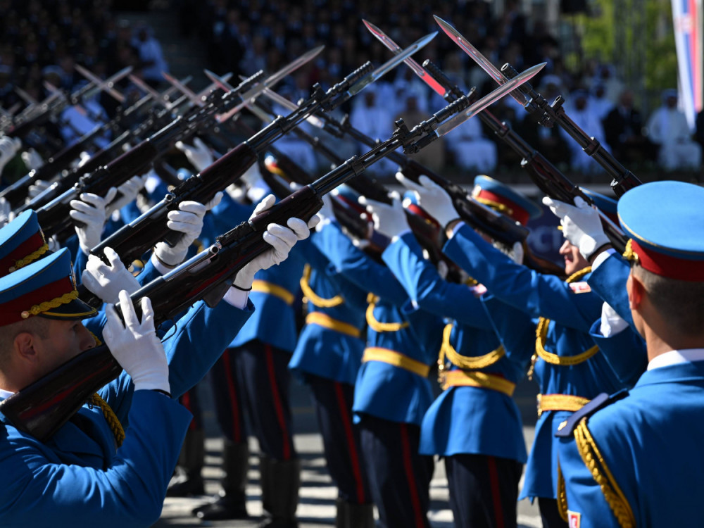 Srbija predstavila naoružanje, francuski 'rafali' prvi put na nebu iznad Beograda