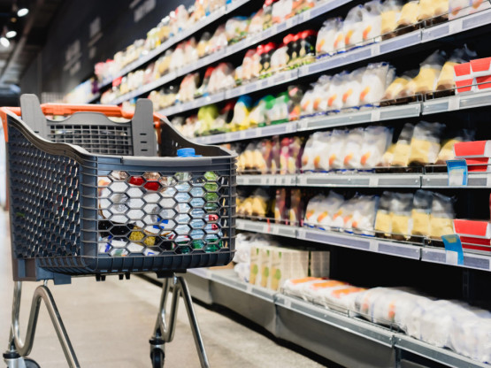 Cene hrane u Srbiji pod dvostrukim pritiskom, da li je Srbija već u spirali inflacije