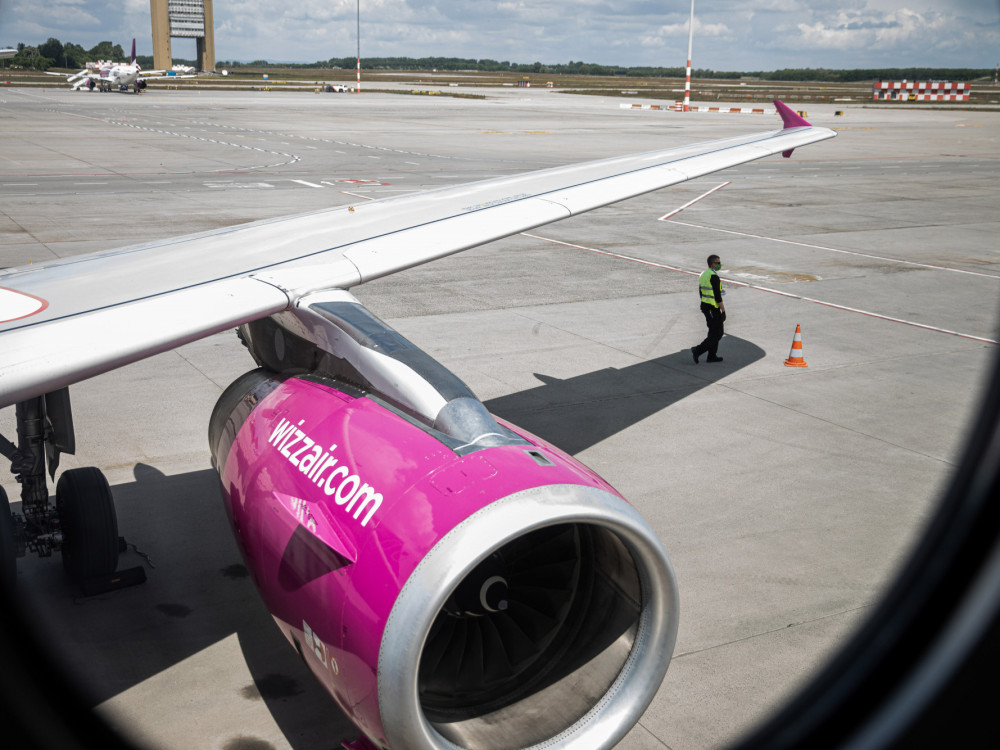 EU veća o novim pravilima na letu - da li je to šansa za Air Serbiju, a zamka za Wizz Air