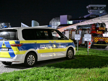 Nemačke vlasti obustavile letove u Minhenu zbog dronova