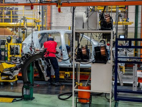 Renault planira da ukine do 3.000 radnih mesta širom sveta
