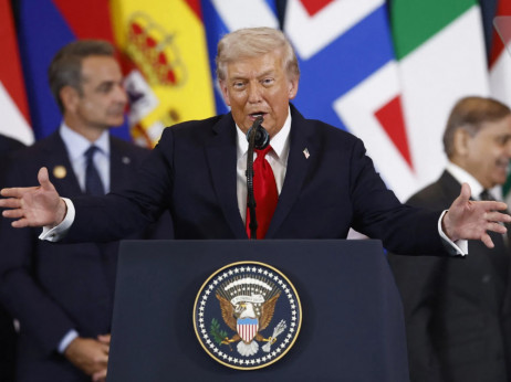 Trump posle sporazuma o Gazi: 'Počinje nova era mira na Bliskom istoku'