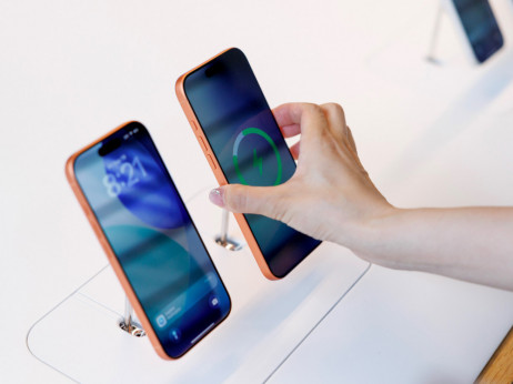 Apple dostiže prvi rekord u 2025, optimizam oko iPhone-a podstiče oporavak