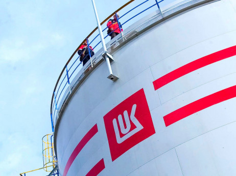 Lukoil prodaje međunarodnu imovinu pod pritiskom sankcija SAD i Velike Britanije