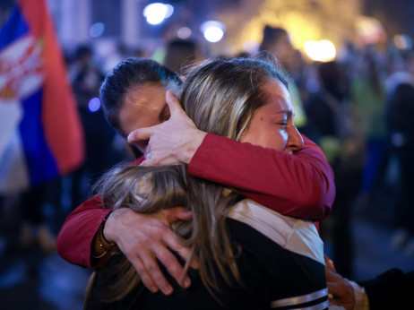 Godinu dana od pada nadstrešnice u Novom Sadu - studenti pešače iz cele Srbije ka železničkoj stanici