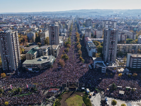 Komemorativni skup u Novom Sadu povodom godišnjice pada nadstrešnice na železničkoj stanici
