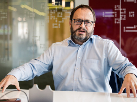 Orbanovi rivali hoće da ukinu poreske olakšice za auto-proizvođače