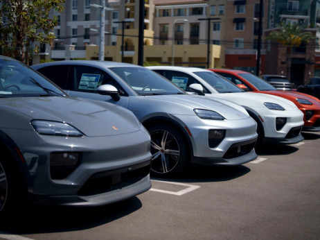 Evropski proizvođači automobila izlaze iz krize? Sledeća godina mogla bi doneti preokret