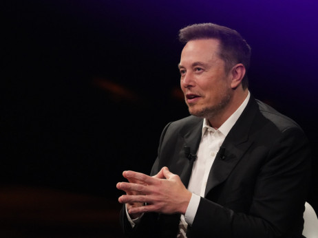Musk odgovara na Teslinu bilionsku platu grandioznim obećanjima
