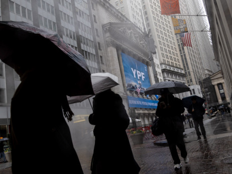 Akcije na putu ka najgorem nedeljnom padu od aprila zbog sloma AI sektora