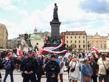Hrvati planili v novi poljski ETF - bo pritegnil tudi Slovence?