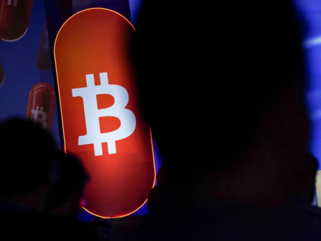 Bitcoin potonuo uprkos podršci Wall Streeta i Trumpa
