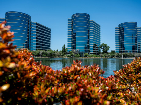Oracle potonuo na berzi - rast troškova za AI veći od rasta prihoda