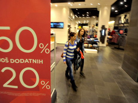 Inflacija u novembru stagnirala, niža od očekivanog