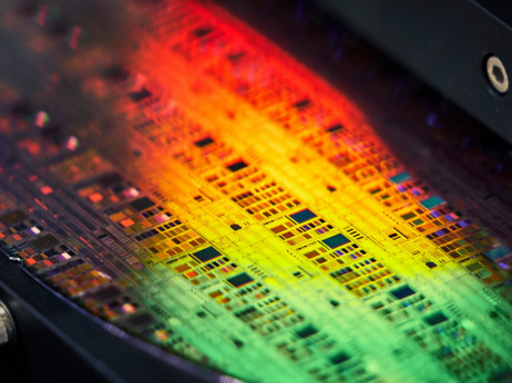 Neverovatan skok akcija AI-kompanije u Indiji od 55.000 odsto pojačava strahove od tržišnog balona