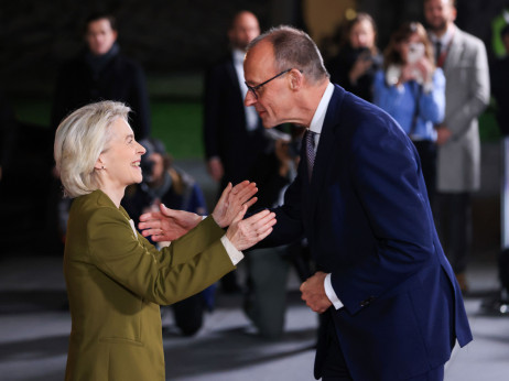 EU se zadužuje za Ukrajinu, bez diranja ruskih para