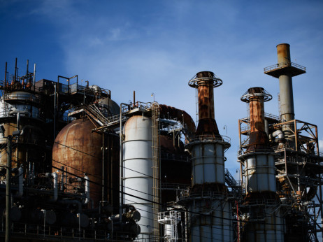 Nafta zadržava četvorodnevni rast dok je fokus na američkoj blokadi Venecuele