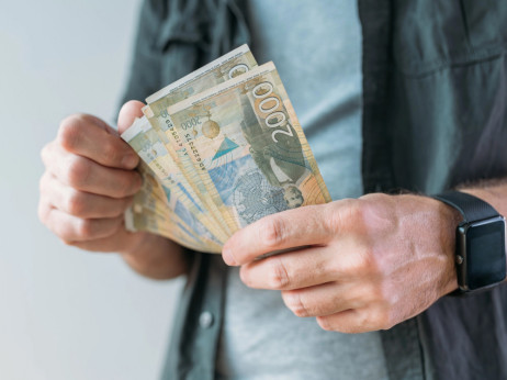 Minimalna zarada povećana na oko 70.000 dinara
