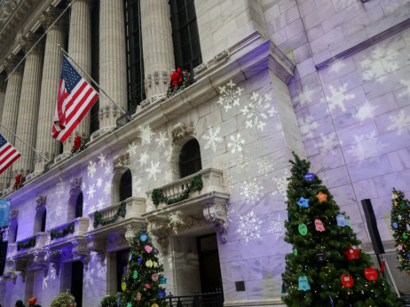 Pregled berze - rekordna nedelja za plemenite metale, S&P 500 takođe blizu rekorda