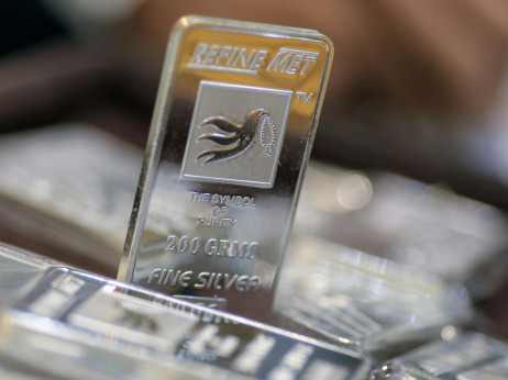 Srebro je u 2025. sijalo jače nego zlato - rast veći od 140 odsto