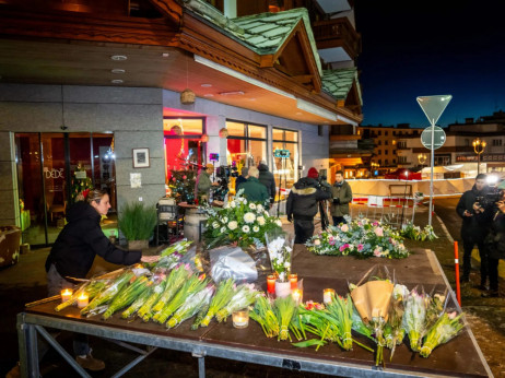 Preživeli u požaru u Švajcarskoj bore se za život - prskalice su mogući uzrok nesreće