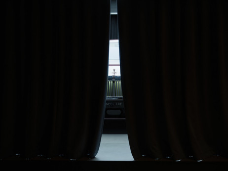 Rolls-Royce - fokus na unikatne modele za najbogatije dok potražnja za EV opada