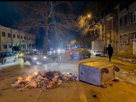 Pad rijala i skok cijena izazvali masovne prosvjede u Iranu