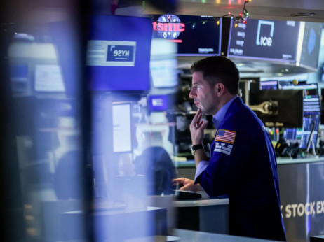 Gdje uložiti 100.000 dolara - prijedlozi stručnjaka idu od ETF-ova do Ferrarija