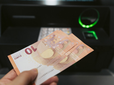 Krediti se vraćaju u ovaj deo Evrope, banke kažu da Srbija 'drži tempo'