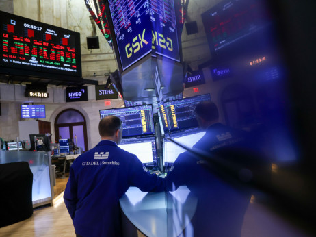 Američki berzanski fjučersi skaču uoči Trumpovog govora, japanske obveznice se oporavljaju