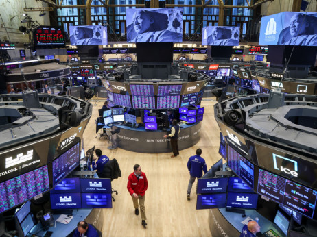 Омилените тргувања на Волстрит се уриваат, се продлабочува пазарната распродажба