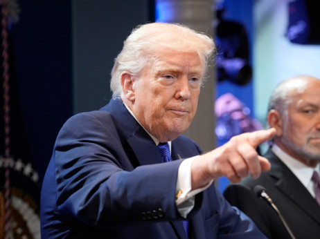 Trump tvrdi da će Iran obustaviti nuklearni program