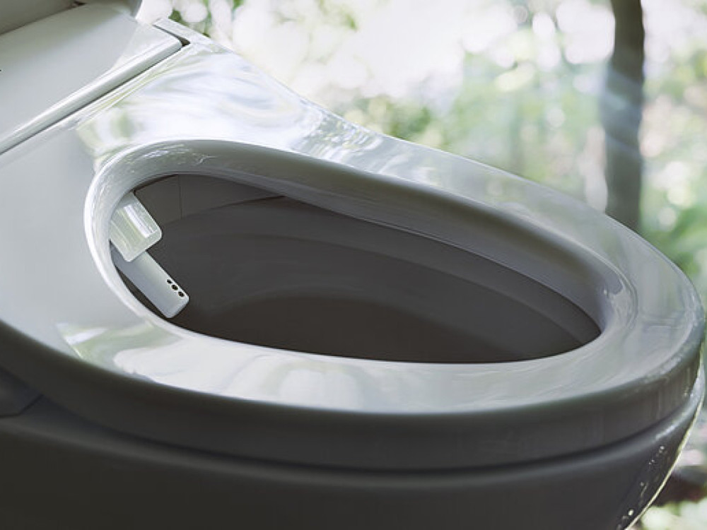 Kako se japanski proizvođač WC šolja pozicionirao kao skrivena AI prilika