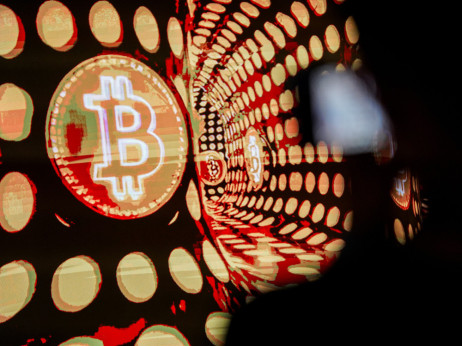 Bitcoin potonuo nakon napada na Iran: nestalo 128 milijardi dolara