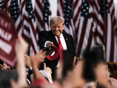 Trump napadima na Iran pokušava da spasi posrnulu MAGA agendu