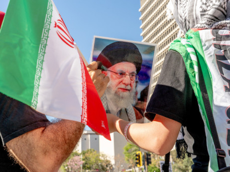 Smrt iranskog vođe, slavlje na ulicama i energetski šok