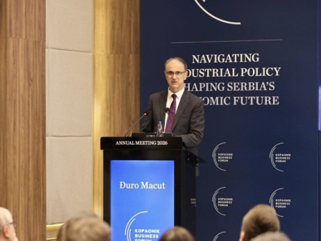 Farmaceutika strateška za Srbiju, Macut pozvao firme na ulaganja