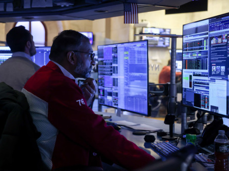 Kompanije masovno kupuju sopstvene akcije – signal koji investitori prate pred sledeći veliki potez tržišta