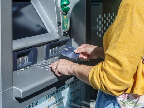 FBiH uvodi osnovni račun: Kartica, niže naknade i besplatne transakcije za građane