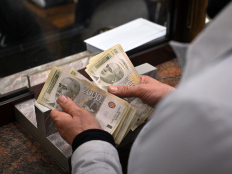 NBS zadržala kamatnu stopu, inflacija skočila na 2,5 odsto