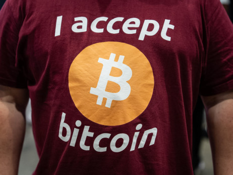 Bitcoin i Ether skočili upekos neizvesnosti oko rata s Iranom