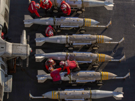 Kina i Rusija pomažu Iranu, a SAD bezuspešno traži pomoć