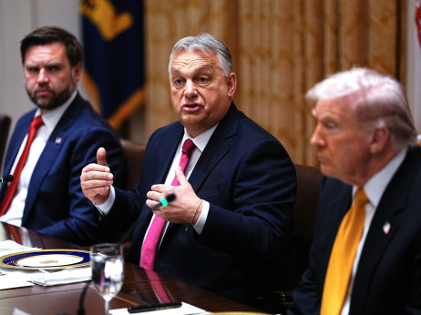 Cena američke potpore Orbanu pred izbore - Mađarska će kupiti 500 miliona dolara nafte od SAD-a