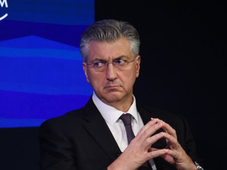 Ljuti gulaš iz Budimpešte: Želi li Plenković u OECD, mora ponizno pojesti sve što mu Mađarska servira