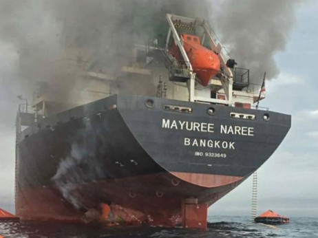 Brod pogođen u Ormuzu, nasukao se u Iranu - troje članova posade nestalo