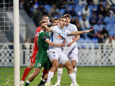 Fudbal u ratu: Rusiju vraćaju, Ukrajina i dalje igra uz atomska skloništa