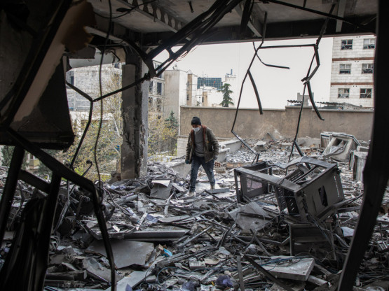 Energenti i zlato rastu, akcije pod pritiskom: burno na tržištima kapitala