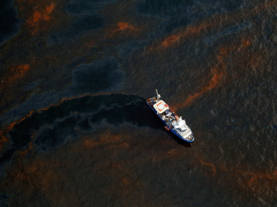 Irak poručio kupcima da preuzmu naftu, prolaz kroz Ormuski moreuz ponovo moguć